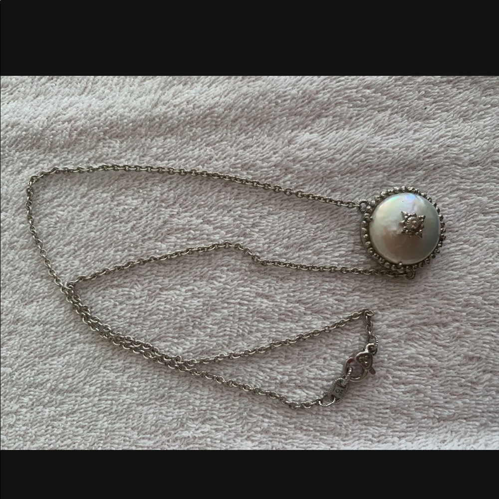 Mother of pearl necklace